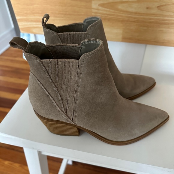 Marc Fisher booties - Picture 2 of 5